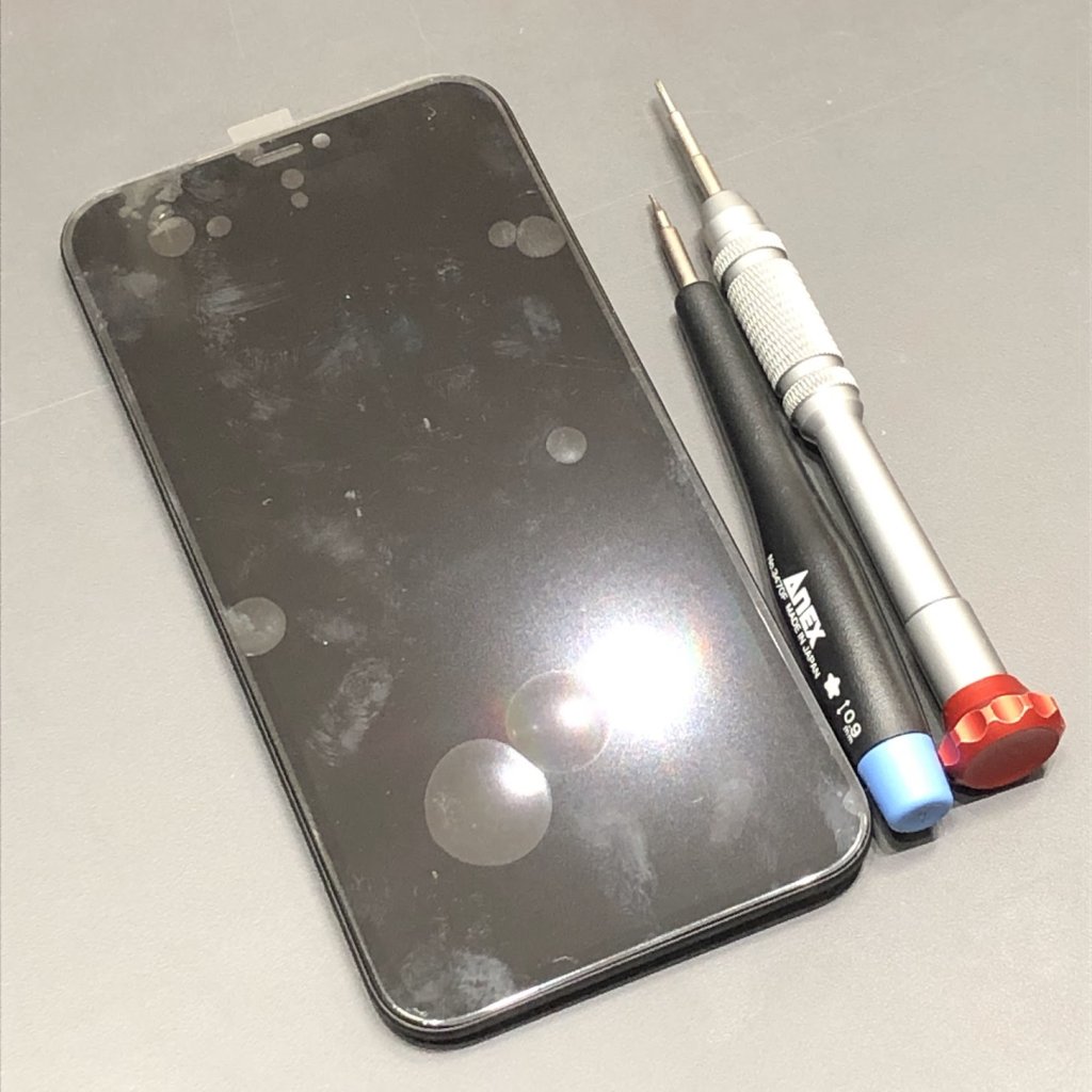 iPhone11 フロントパネル交換