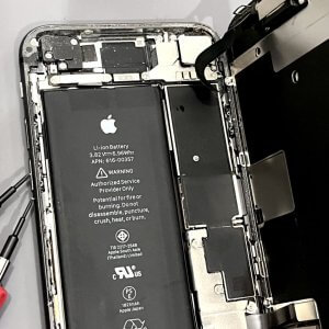 iPhone8 バッテリー交換