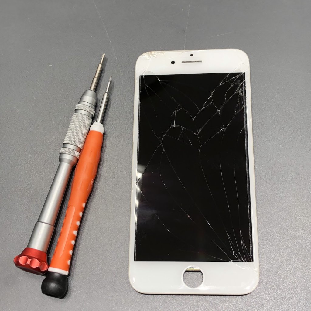 iPhone8 フロントパネル交換