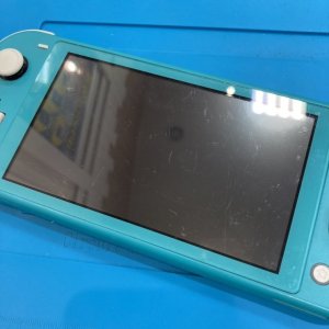 NintendoSwitch lite 液晶交換