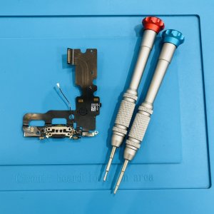 iPhone7（アイフォン7）ライトニング交換修理