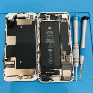 iPhone8(アイフォン)バッテリー交換修理
