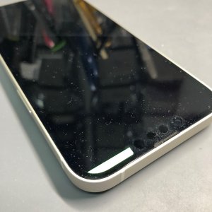 iPhone13  落下画面発光　液晶交換