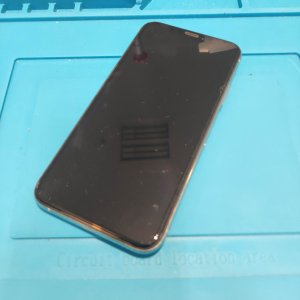 iPhoneXS　画面交換修理