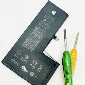 iPhoneXs バッテリー交換修理