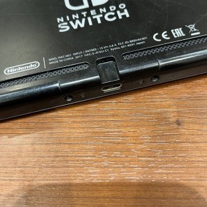 Nintendo Switch ニンテンドースイッチ ライトニング修理