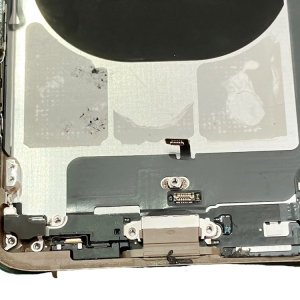 iPhoneXS ライトニング修理 充電できない