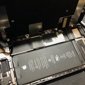 iPhone8 バッテリー交換