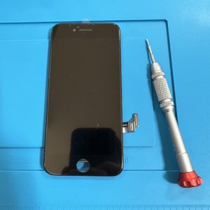 iPhone8 パネル交換