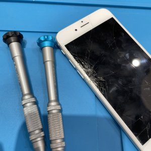 iPhone7 フロントパネル交換