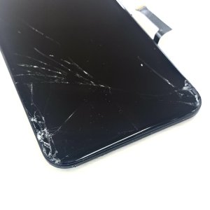 iPhone11 フロントパネル交換