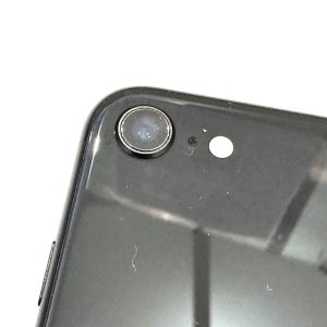 iPhoneSE2　アウトカメラ修理