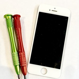 iPhoneSE　初代　液晶交換修理