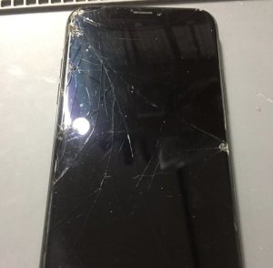 iPhone11 液晶交換