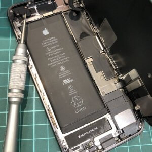 iPhone8 基板修理