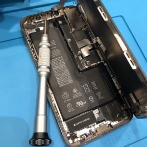 iPhoneXS バッテリー交換