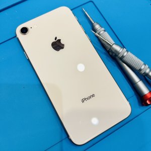 iPhone8 基盤修理