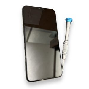 iPhone11　フロントパネル交換