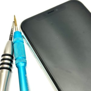 iPhone11 フロントパネル交換