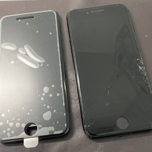 iPhoneSE2 フロントパネル交換 バッテリー交換