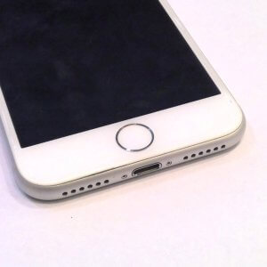 iPhone8 ライトニング交換