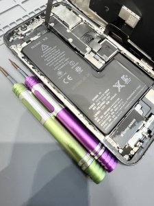 iPhoneXS バッテリー交換修理