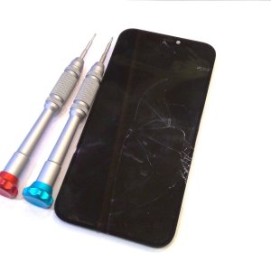 iPhone12 液晶交換