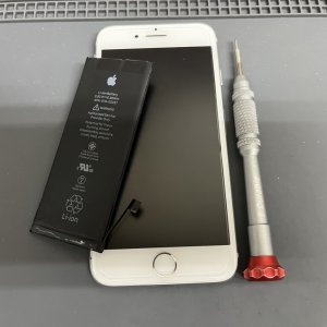 iPhone8 バッテリー交換 即日交換