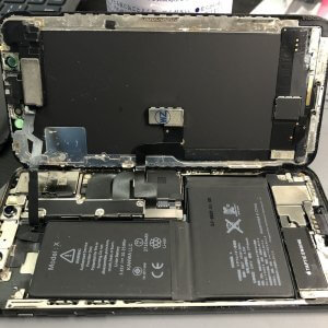iPhoneX　ご旅行前にバッテリー交換修理