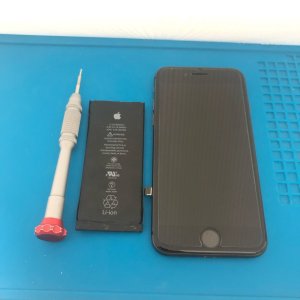 iPhone8 バッテリー交換