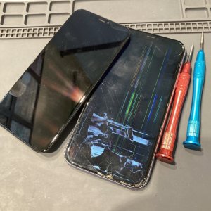 iPhone11 液晶画面 交換修理 即日