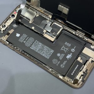 iPhoneXS バッテリー交換