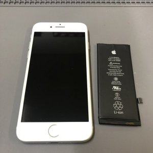 iPhone8 バッテリー交換