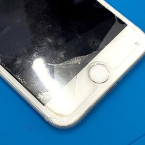 iPhone7 液晶交換