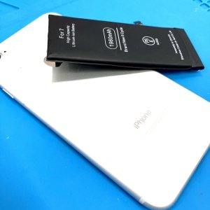 iPhone7 バッテリー交換