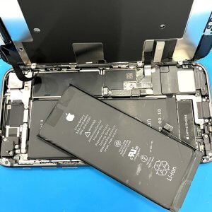iPhone8 バッテリー交換