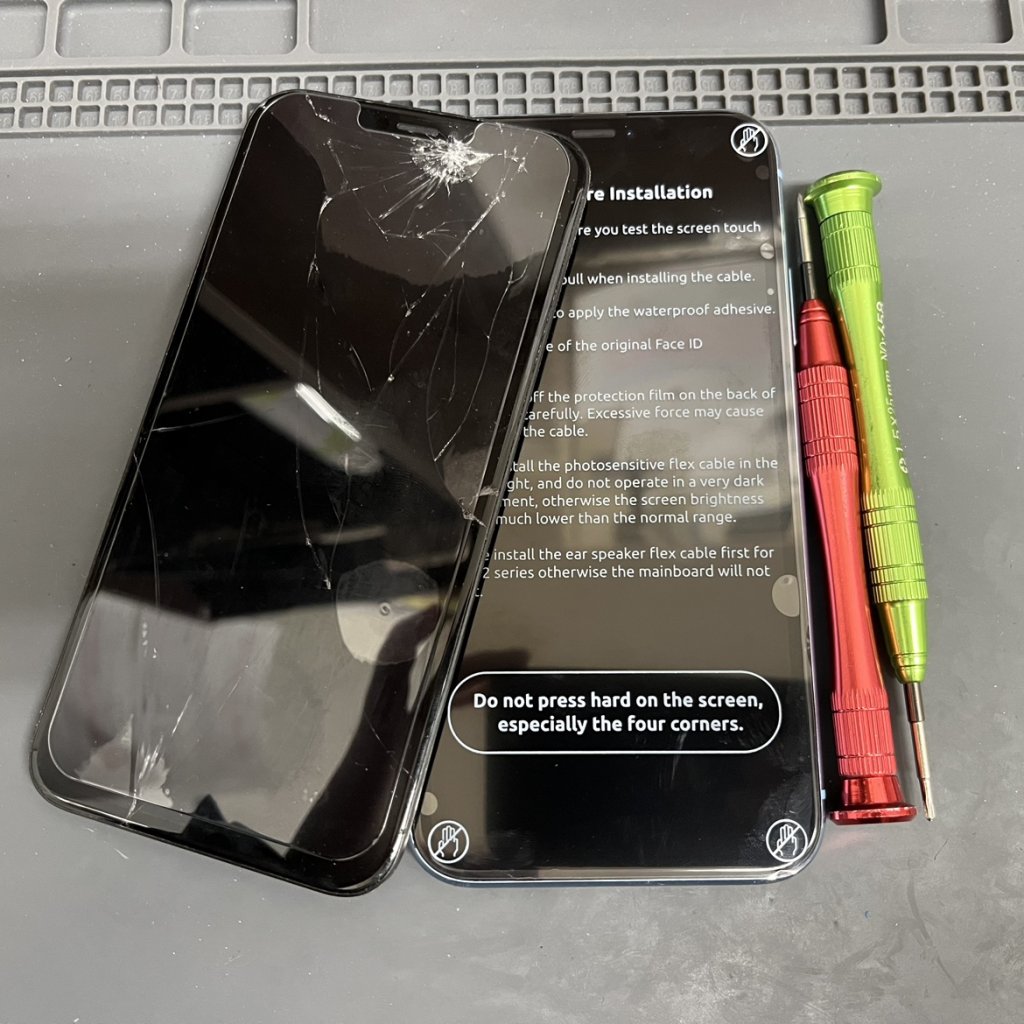 iPhoneXS 液晶交換 即日修理