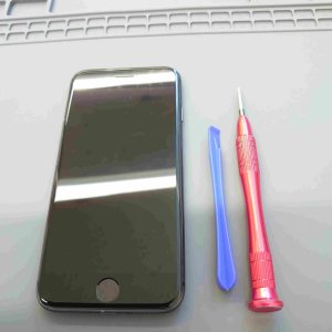 iPhone8 フロントパネル交換