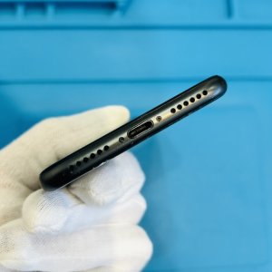 iPhone8 ドックコネクター交換修理