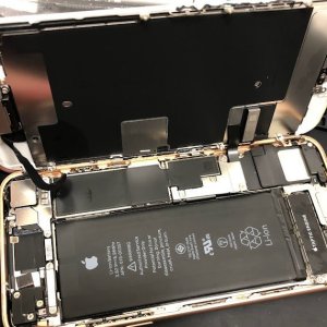 iPhone8 バッテリー交換