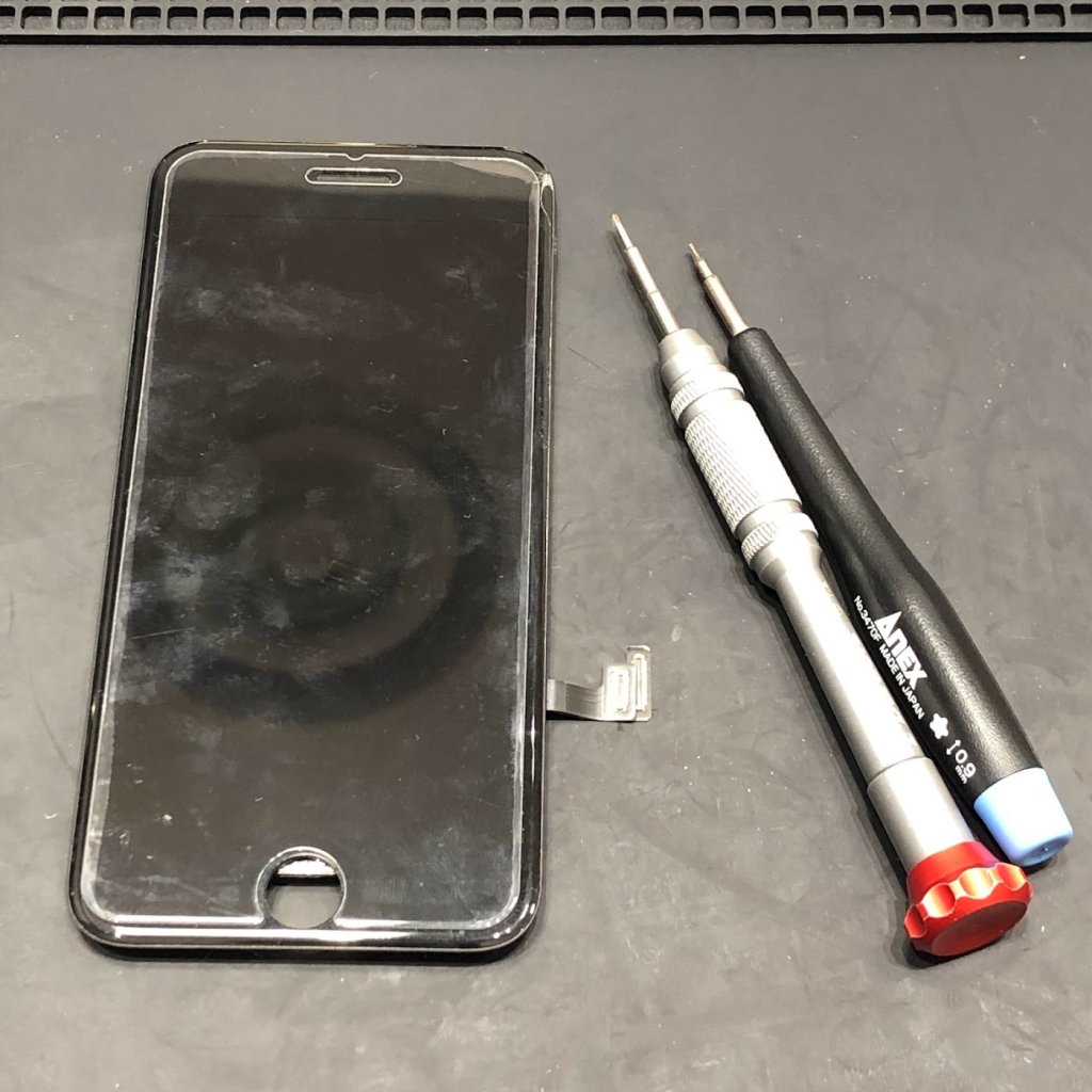 iPhoneSE2 フロントパネル交換