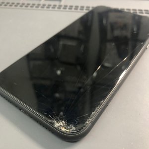 iPhone11 パネル交換