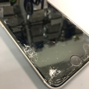 iPhoneSE3 液晶交換