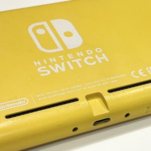 Nintendo Switch Lite（ニンテンドースイッチライト） ドックコネクタ修理