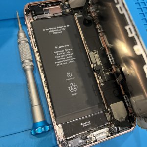 iPhone7Plus アイフォン7+ バッテリー交換