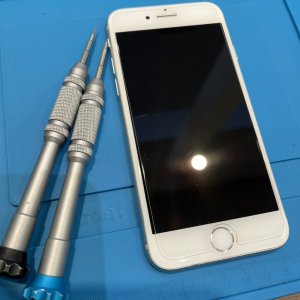 iPhone8 基板修理 バッテリー交換