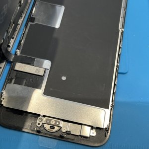 iPhone8 ホームボタン修理