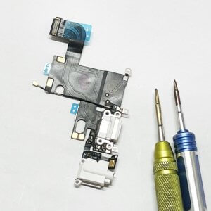 iPhone6 ライトニング修理