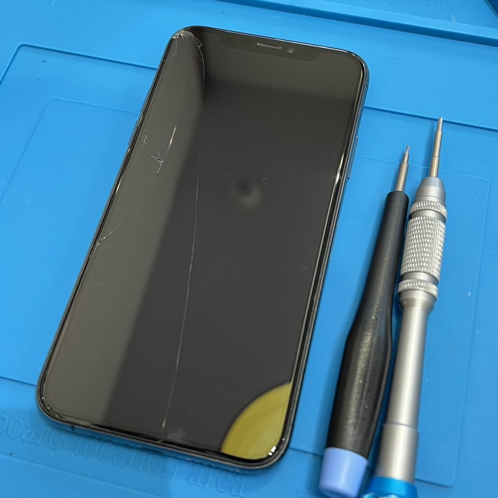 iPhoneXS フロントパネル交換 | iPhone修理SHOP