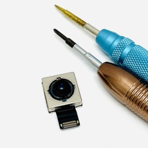 iPhoneXR アウトカメラ交換修理